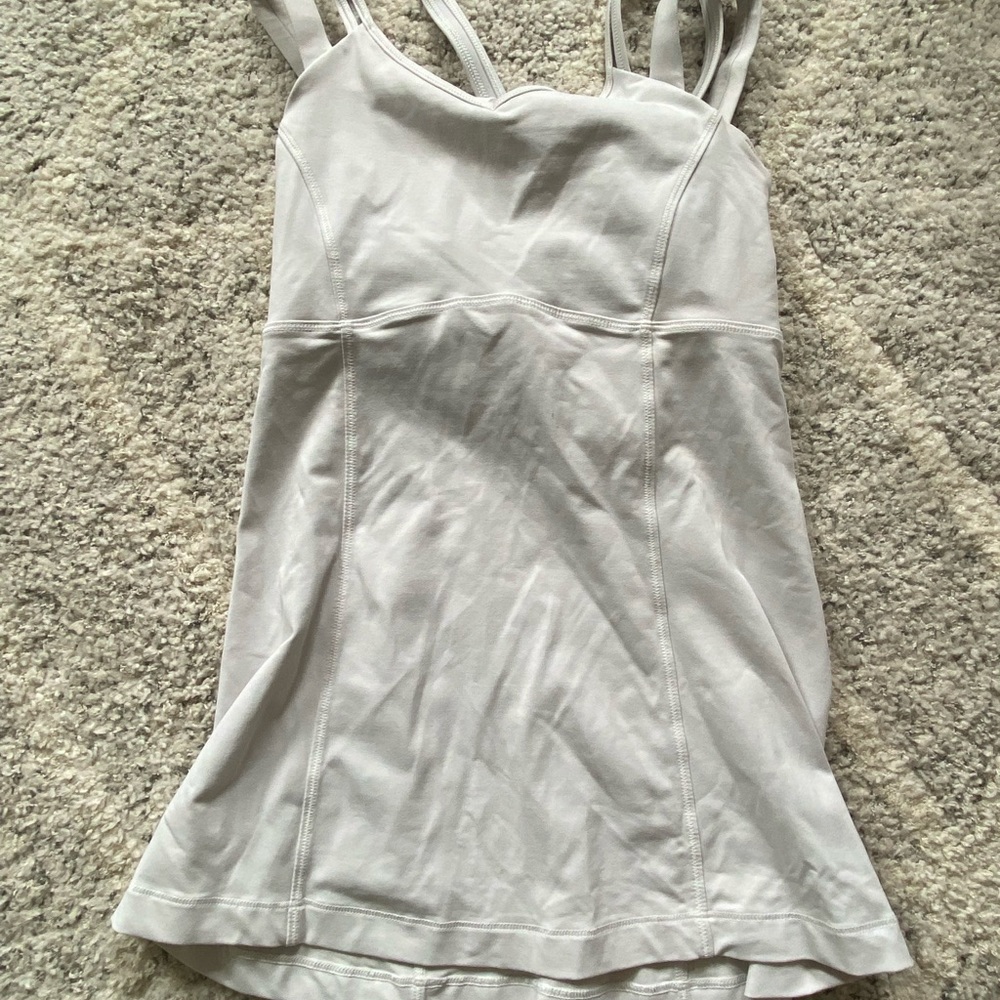 Lululemon tank